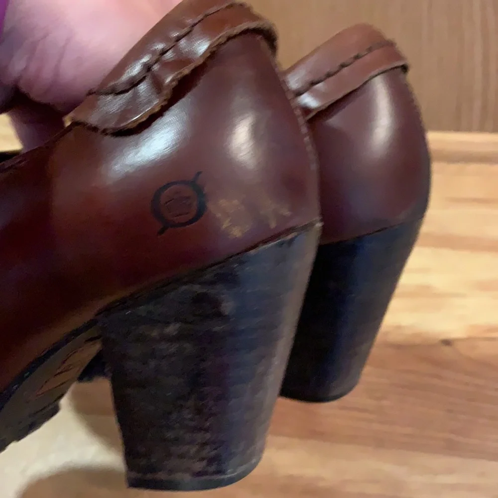 BORN cognac brown leather 37 6.5 side zip shooties ankle boots heel booties VGUC